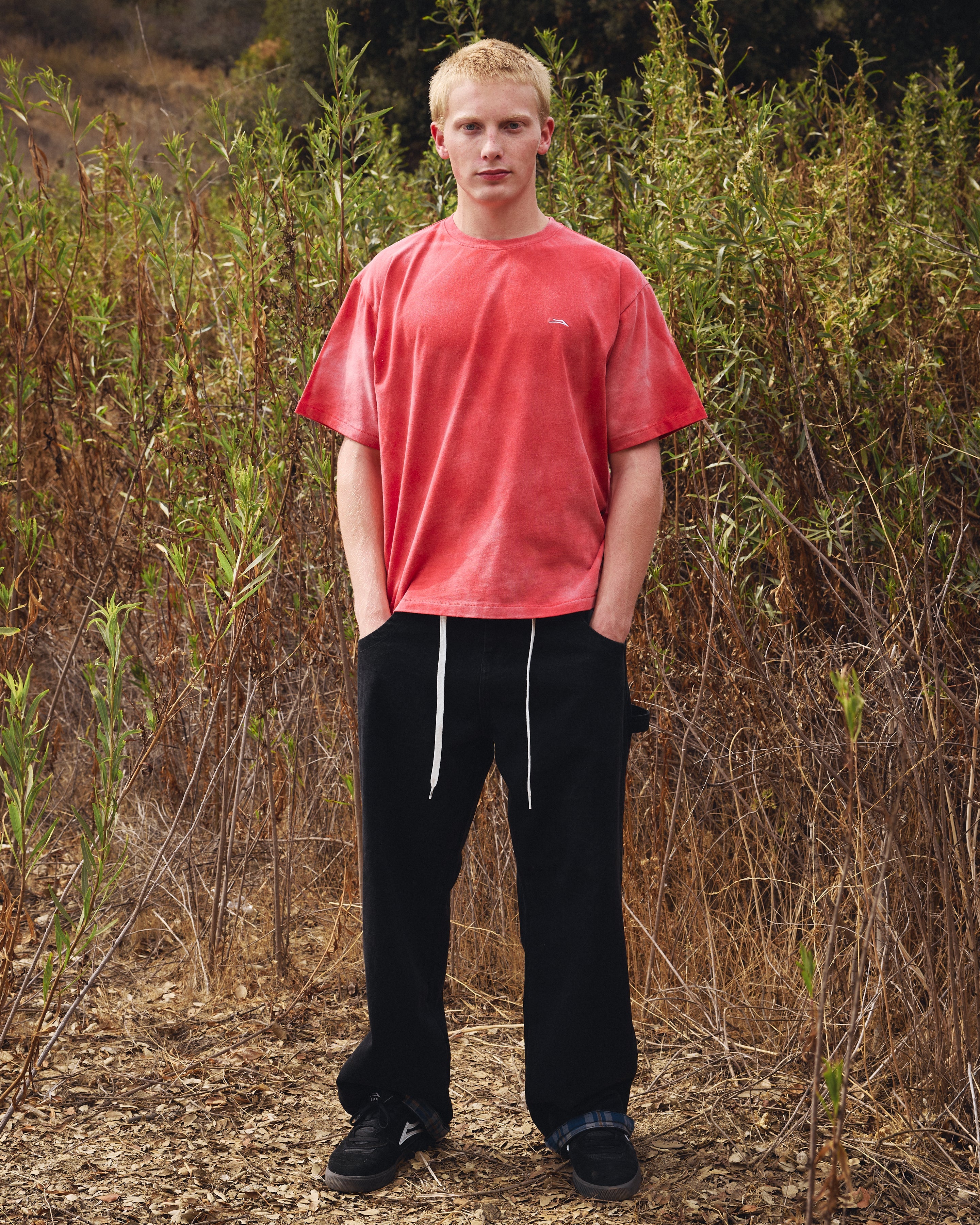 lakai-sunfaded-cropped-boxy-tee-rot-t-shirt image 2