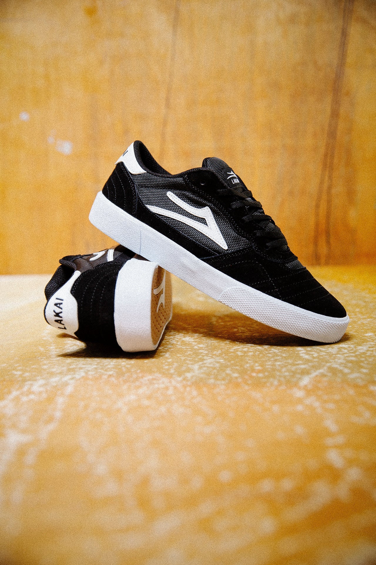 lakai-cambridge-black-white-suede-skateboard-schuh image 8