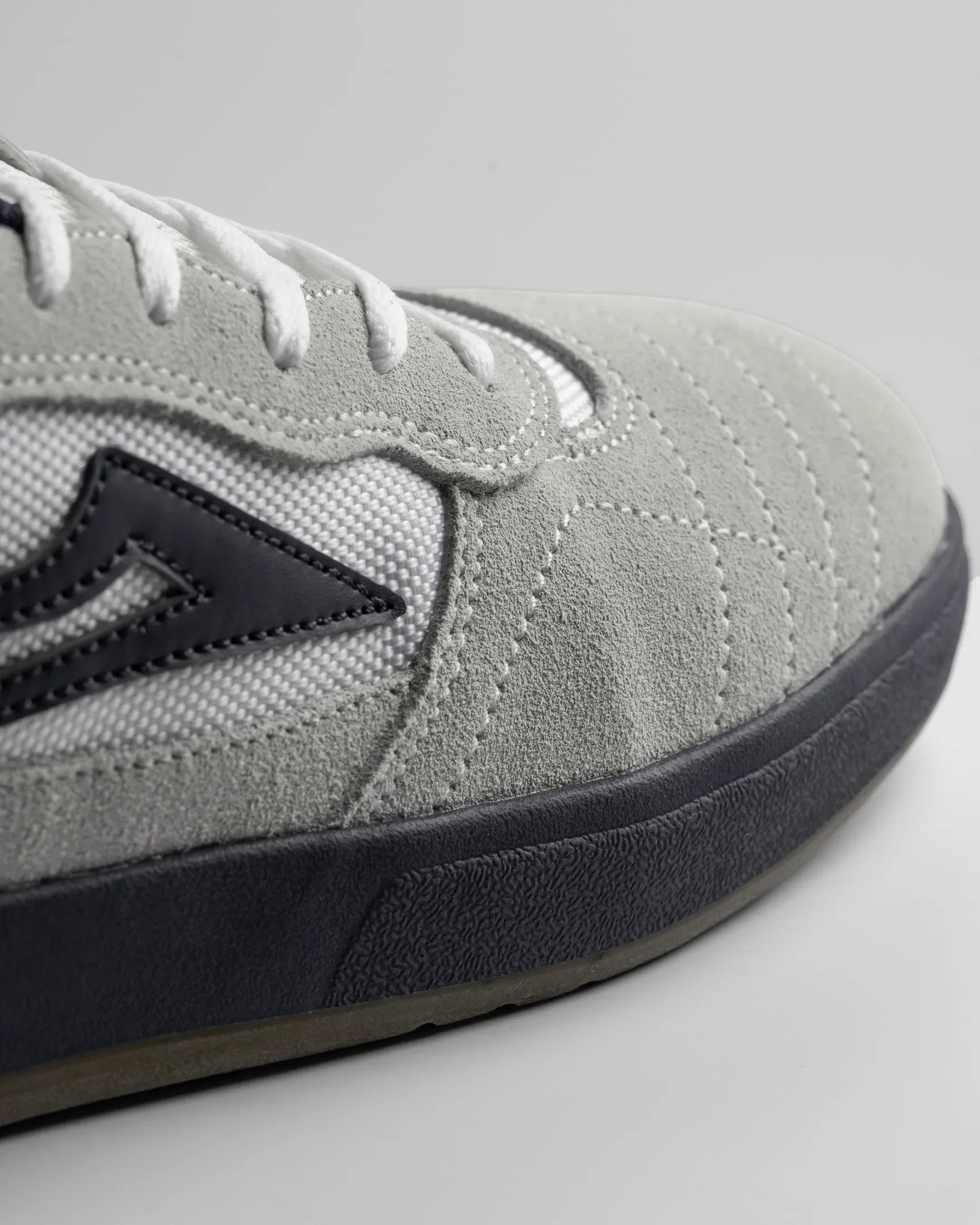 lakai-cambridge-xlk-skate-schuhe-white-suede-navy-gum image 4