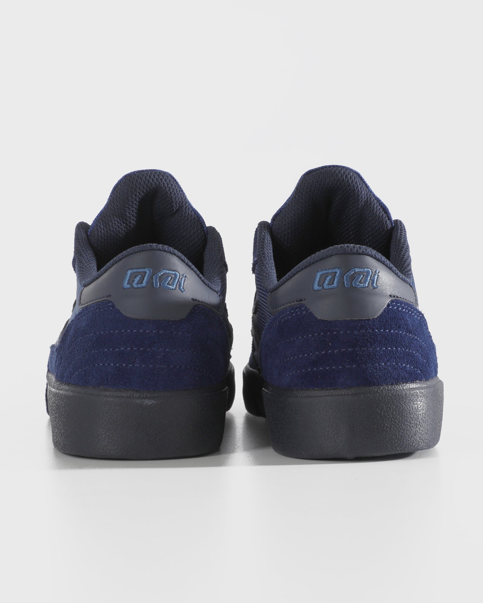 lakai-cambridge-skate-schuhe-estate-blue-suede-monochrome image 6