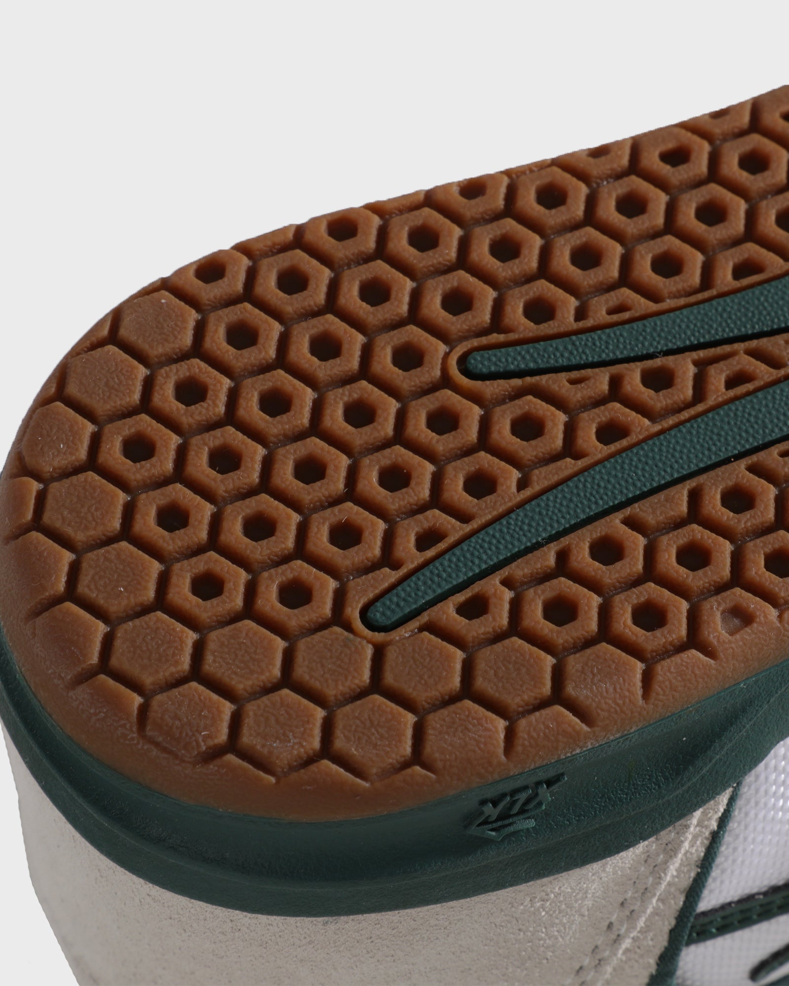 lakai-telford-low-elite-white-suede-cordura-spruce image 4